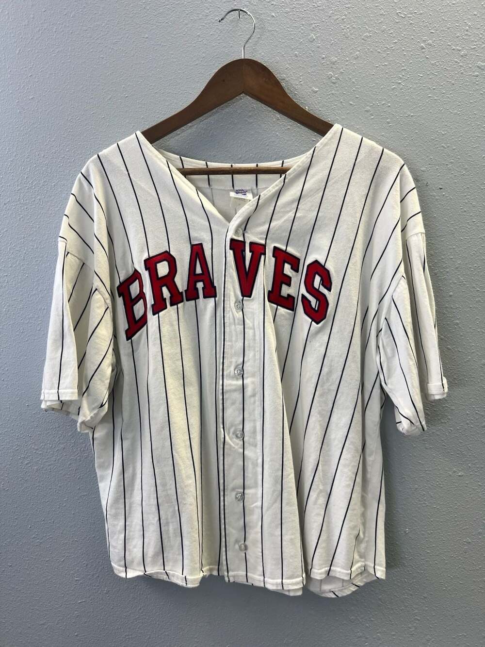 Vintage 90s Atlanta Braves MLB Pinstripe Button-Down Jersey Logo 7 Med USA 0205